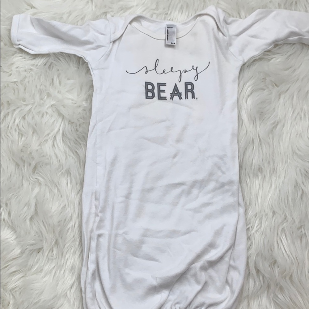 Sleepy bear bundler gown